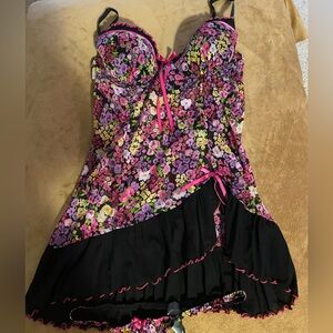 Bisou Bisou Floral Sheer Ruffle Lingerie Set  Size L (like new)